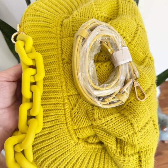 Bright Mustard Knit Purse with Chunky Chain Handle NEW - Picture 9 of 9